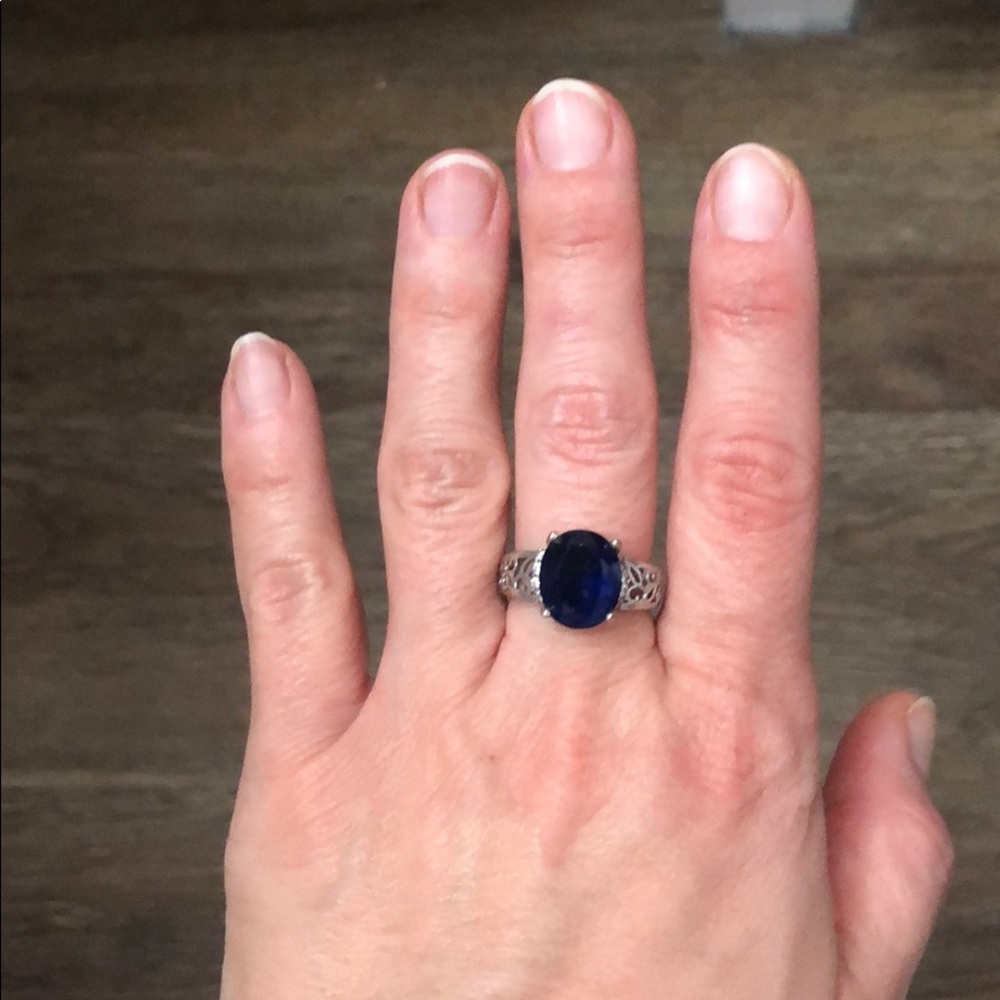 Rings - Picture 4 of 4